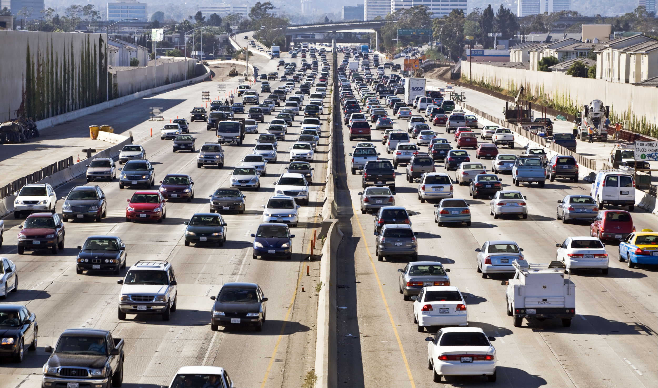 Portion of the 405 freeway congested across 10 lanes of traffic